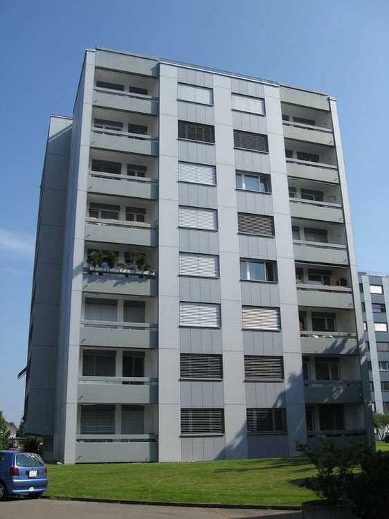 Bei uns steht Ihr Fahrzeug im Trockenen! 12