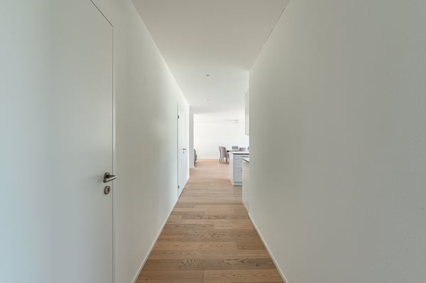 Moderne Attikawohnung mit unüberbaubarer Aussicht bis zum Bielersee 5