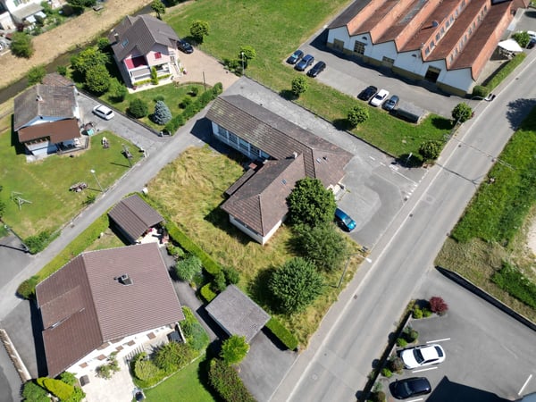 Bâtiment commercial avec fort potentiel résidentiel - Au coeur de Alle 5