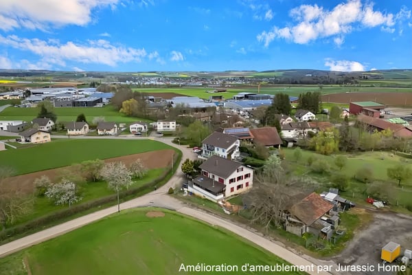 Immeuble très bien entretenu - Appartements tout rénovés - proche autoroute et gare 3