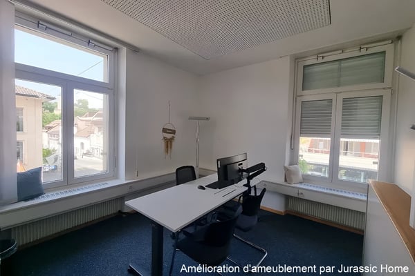 À louer - Surface commerciale de 91 m² avec ascenseur, vue sur le château, bureaux et annexes 6