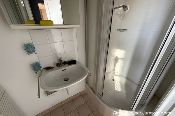 Appartement avec du cachet en vieille-Ville de Porrentruy avec terrasse commune 9