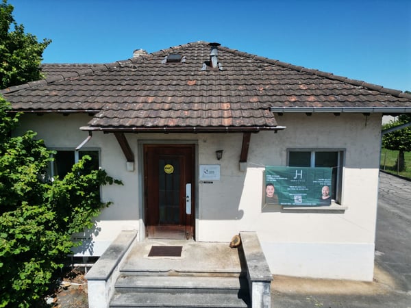 Bâtiment commercial avec fort potentiel résidentiel - Au coeur de Alle 3