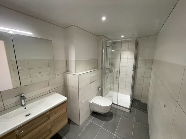 Appartement de 15m2 devant la gare avec balcon 7