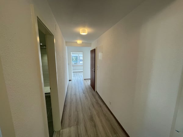 Appartement de 15m2 devant la gare avec balcon 4