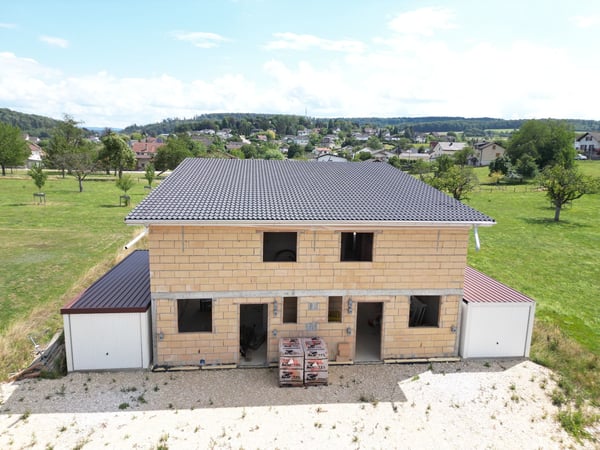 Construisez votre vision - Deux maisons à terminer dans un écrin de verdure 10