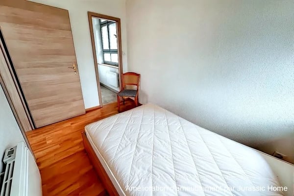 Petit immeuble avec jardin - Produit d'investissement à saisir à Courtemaîche 12