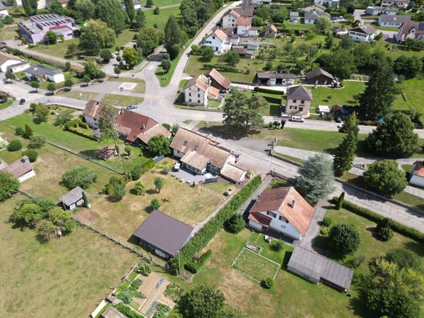 Petit immeuble avec jardin - Produit d'investissement à saisir à Courtemaîche 6