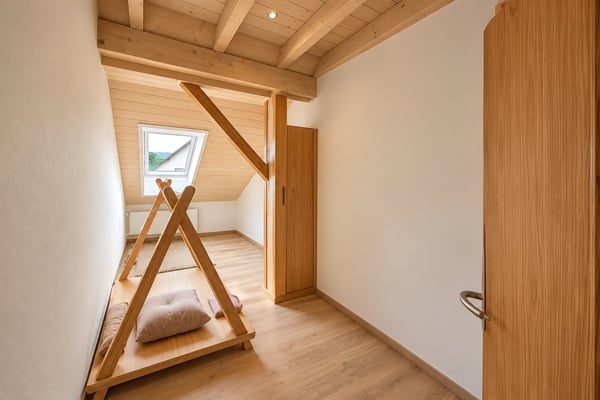 Lumineux Loft en attique de 4.5 pièces à Alle 9