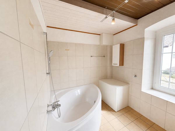 Maison bifamiliale charmante à Grandfontaine – 4.5 pièces avec garage et balcon 17