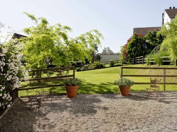 Landhausjuwel mit Charme, verwunschenem Garten und Ausnützungspotenzial 6