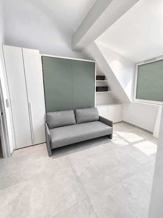 Attique neuf contemporain avec une magnifique vue lac & montagnes - Belle hauteur sous plafond 20