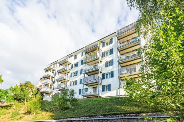 Joli logement dans quartier verdoyant avec jolie vue 1