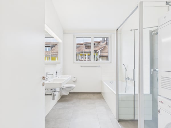 Grosszügige 2.5-Zimmer-Wohnung in naturnaher Lage 6