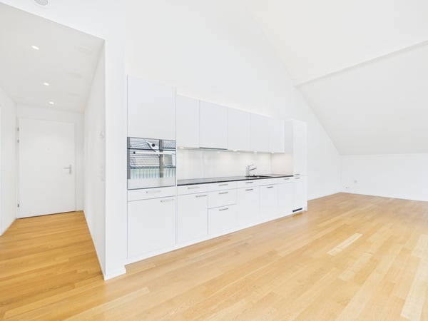 Grosszügige 2.5-Zimmer-Wohnung in naturnaher Lage 1