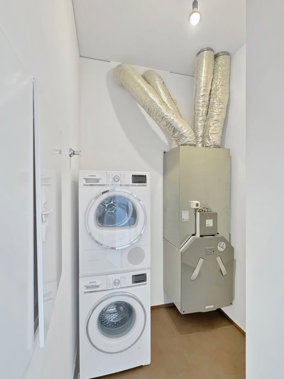 Exklusive 1.5-Zi. Hochaus-Wohnung mit Panoramablick auf Zürich und Alpen 9