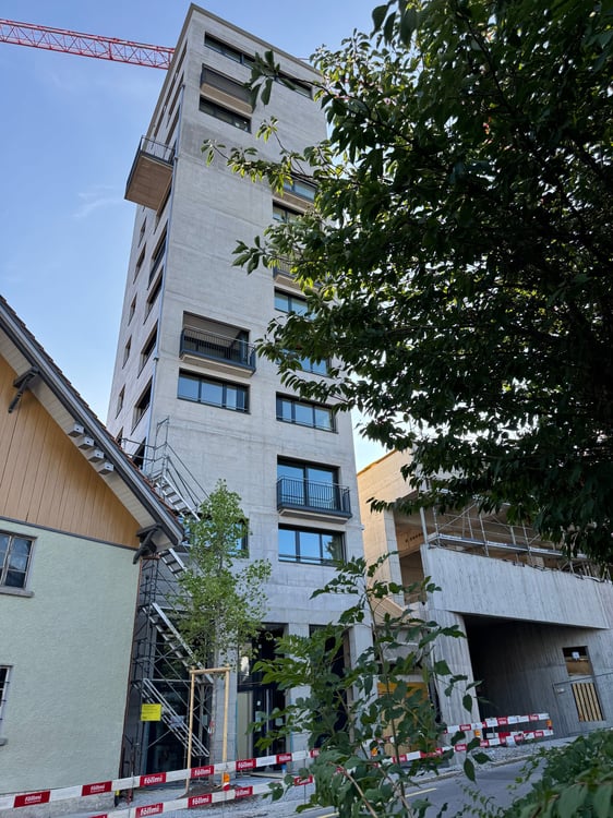 Einmalige Maisonette-Wohnung mit spektakulärem See- und Alpenblick 2