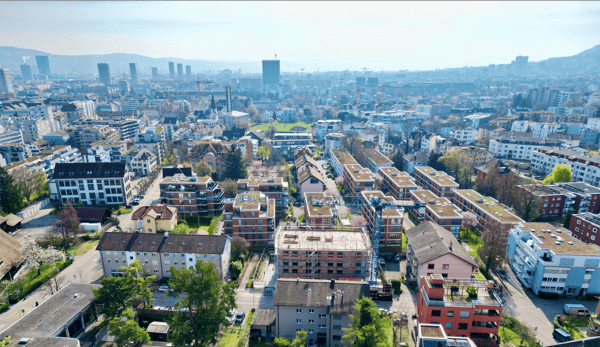 Über den Dächern der Stadt: Stilvolle Wohnung mit Outdoor-Lounge 7