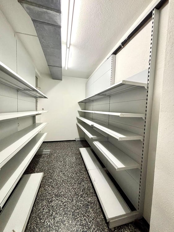 Vielseitig nutzbare-Popup- Gewerbefläche gegenüber Coop/Gemeinde im Zentrum 4