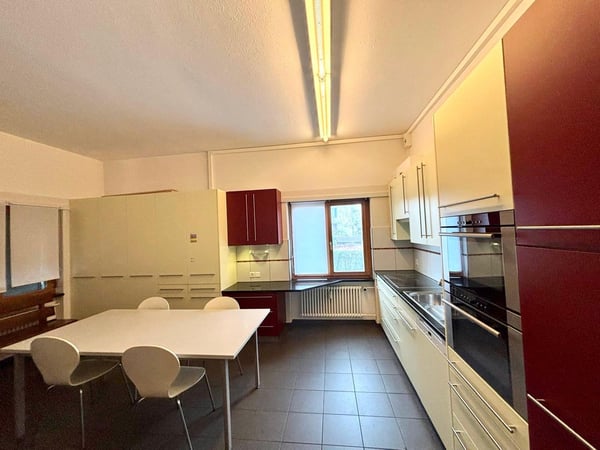 Vielseitig nutzbare-Popup- Gewerbefläche gegenüber Coop/Gemeinde im Zentrum 12