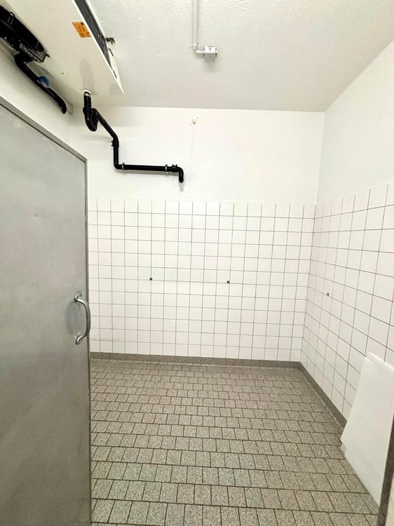 Vielseitig nutzbare-Popup- Gewerbefläche gegenüber Coop/Gemeinde im Zentrum 9