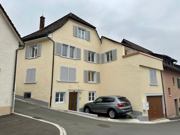 Renoviertes Mehrfamilienhaus mit zwei Wohnungen in Schaffhausen 3