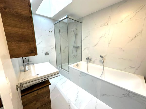 Helle, renovierte Wohnung im historischen Gebäude 3