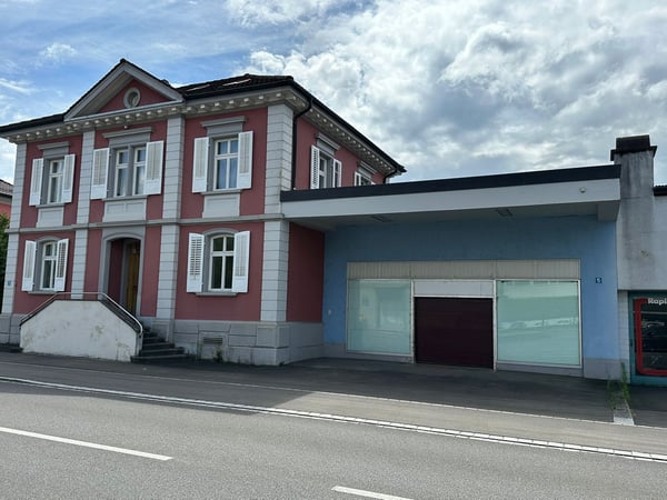 Charmantes Mehrfamilienhaus mit Geschichte in Erlen 11