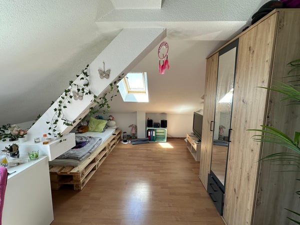 Charmantes Mehrfamilienhaus mit Geschichte in Erlen 8