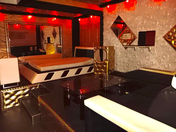 240CHF/Tag Vermietung von einzelnen Zimmern für exklusives Etablissement 6