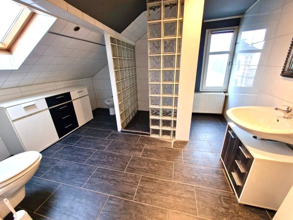 240CHF/Tag Vermietung von einzelnen Zimmern für exklusives Etablissement 4