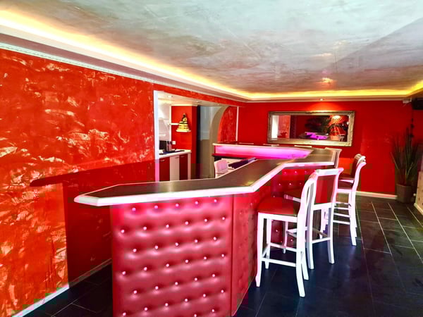 240CHF/Tag Vermietung von einzelnen Zimmern für exklusives Etablissement 9