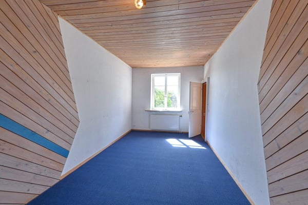 Freistehendes Einfamilienhaus mit Einliegerwohnung und viel Platz 17