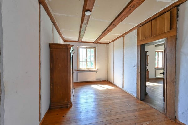 Freistehendes Einfamilienhaus mit Einliegerwohnung und viel Platz 14