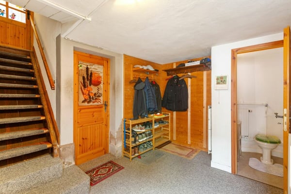 7 ½-Zimmer-Einfamilienhaus mit aussergewöhnlichem Raumangebot 2