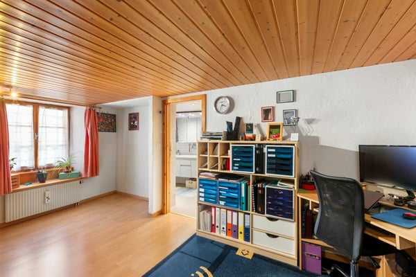 7 ½-Zimmer-Einfamilienhaus mit aussergewöhnlichem Raumangebot 12