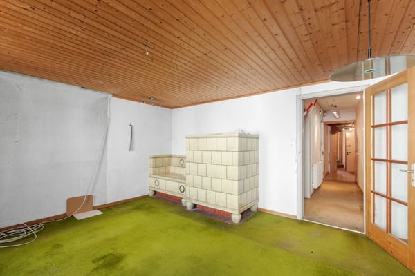 Sanierungsbedürftiges 6-Zimmer-Stadtreihenhaus mit Ausbaupotenzial 4