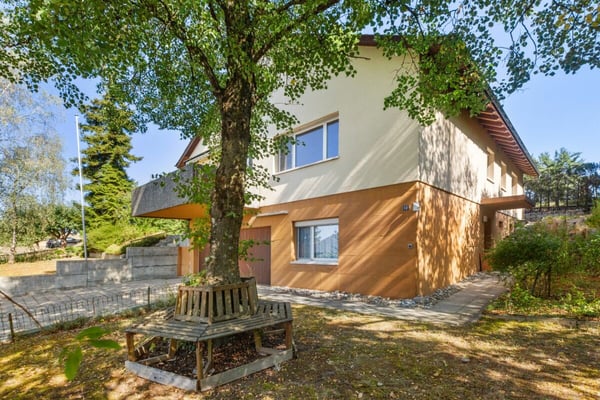 Grosszügiges 6½-Zimmer-Einfamilienhaus mit Doppelgarage 20