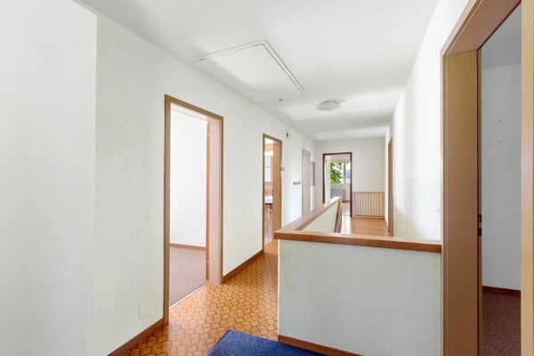 Grosszügiges 6½-Zimmer-Einfamilienhaus mit Doppelgarage 9