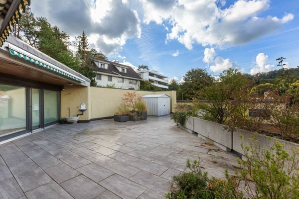 Grosszügige 3½-Zimmer-Terrassenwohnung mit Weitsicht 24