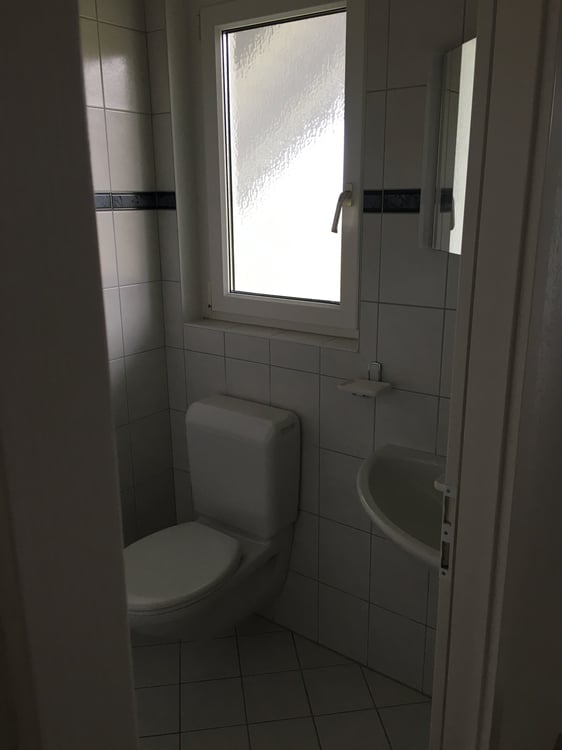 Helle 3.5-Zimmer-Dachwohnung mit Südbalkon & viel Charme 10
