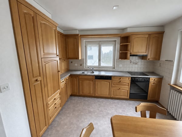Ab 01.12.2026 Familienfreundliches 5-Zimmer-Haus mit Garten und überdachtem Sitzplatz in Erschwil 3