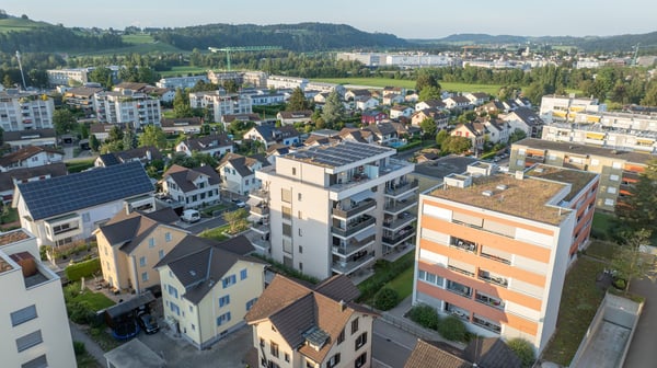 Moderne 4.5-Zimmerwohnung mit zwei Bädern und gemütlichem Sitzplatz 11