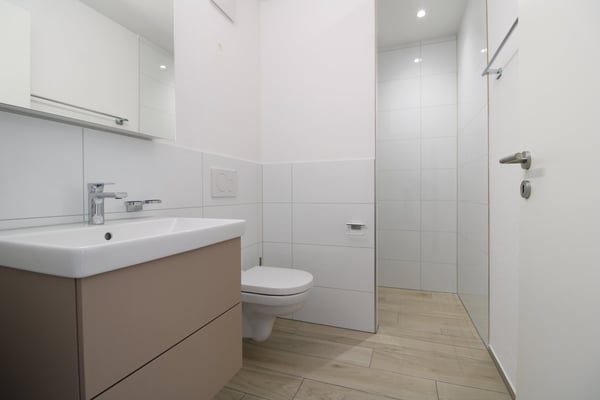 Moderne 4.5-Zimmerwohnung mit zwei Bädern und gemütlichem Sitzplatz 8