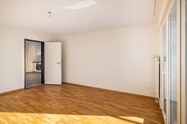schöne 3.5 Zimmer-Wohnung mit Balkon 3