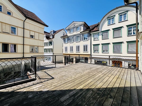 Schöne grosszügige Altbau Maisonette Wohnung im Landhausstil 4