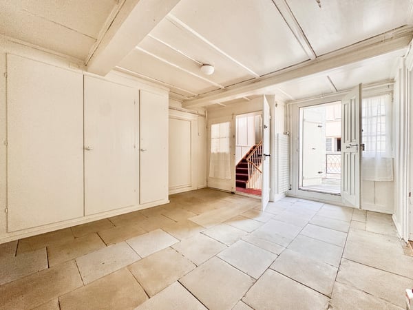 Schöne grosszügige Altbau Maisonette Wohnung im Landhausstil 3