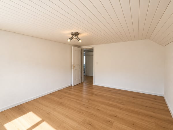 Historisches Einfamilienhaus mit Gewerbefläche & moderner Technik 9