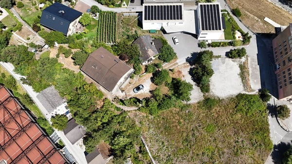 Villa avec terrain à bâtir et grange – Quartier Plantzette, Sierre 16