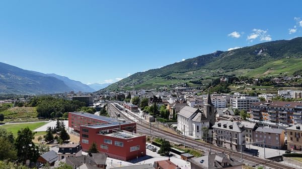 Villa avec terrain à bâtir et grange – Quartier Plantzette, Sierre 14